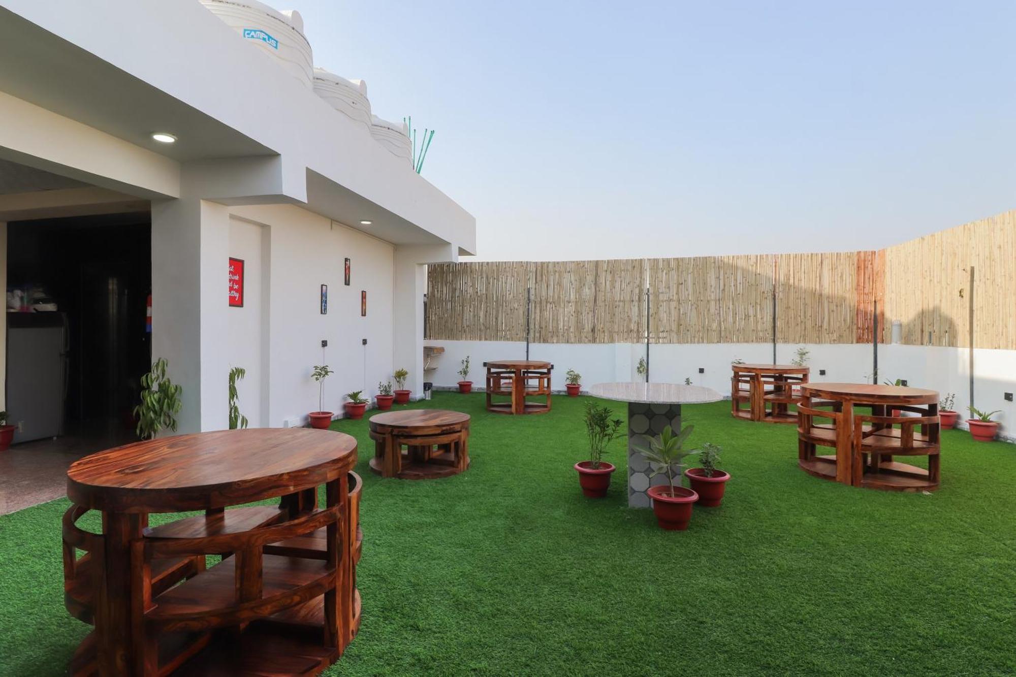 Hotel O Maharaja Gold Neu-Delhi Exterior foto